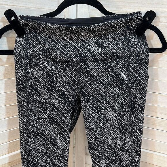Lululemon Pace Rival High-Rise Crop 22" 4 - Picture 4 of 11